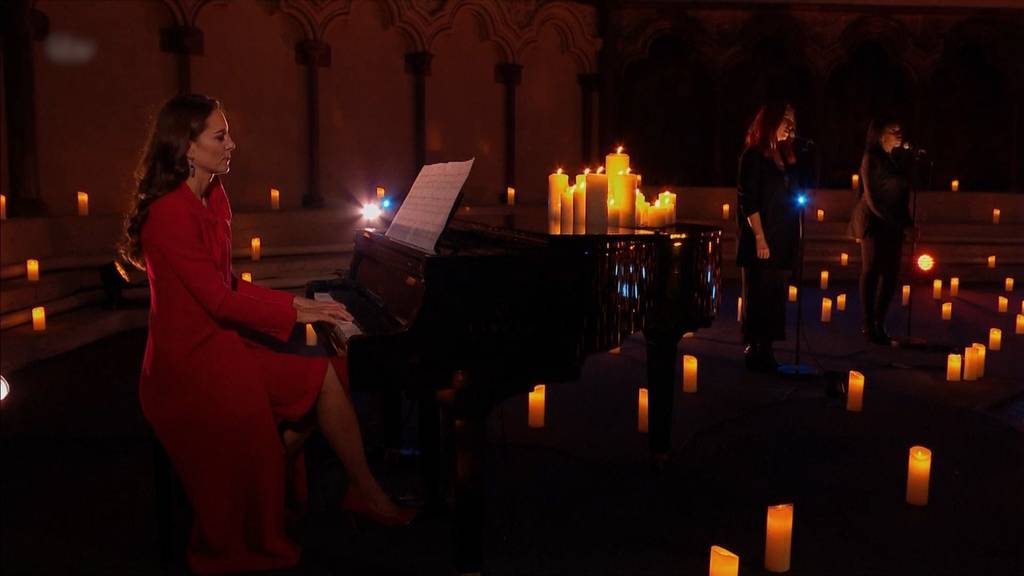 Royale Überraschung: Herzogin Kate begeistert mit Auftritt am Piano