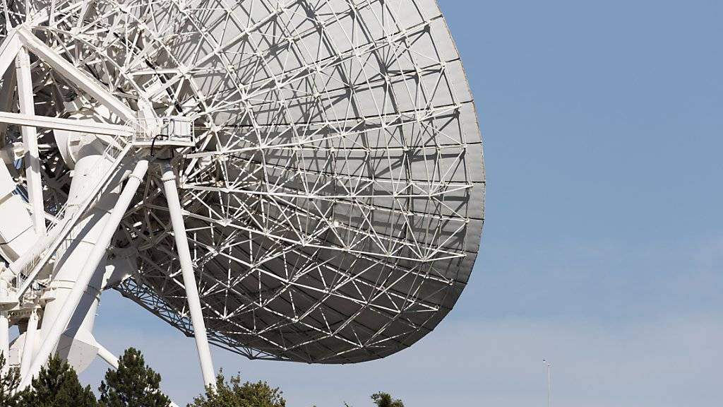 Frankreich beklagt russische Spionage auf französische Kommunikation über Satelliten. (Symbolbild)