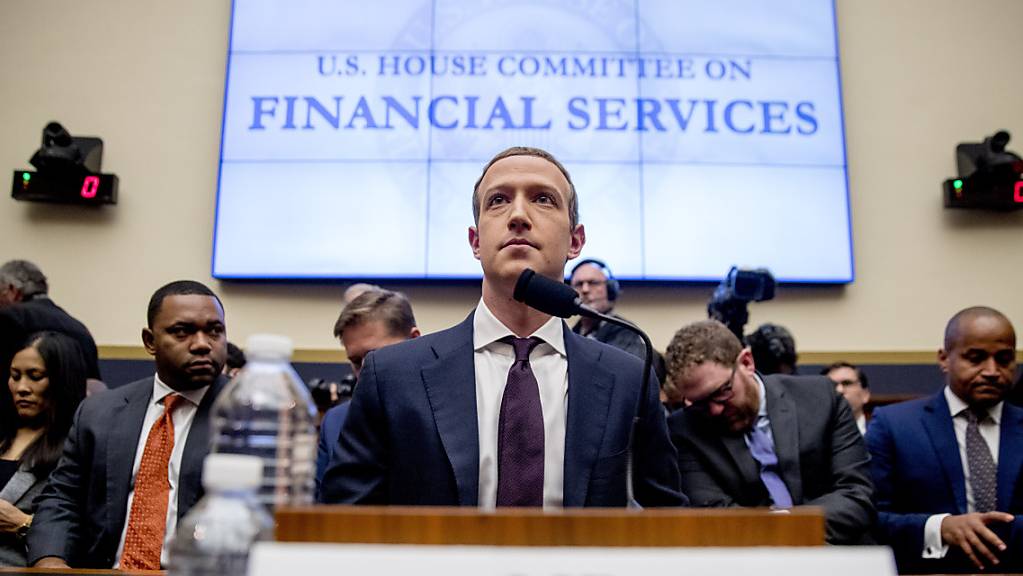 Facebook-Chef Mark Zuckerberg bekräftigte im US-Kongress, dass die Währung Libra nur mit der Zustimmung der US-Behörden an den Start gehen wird.