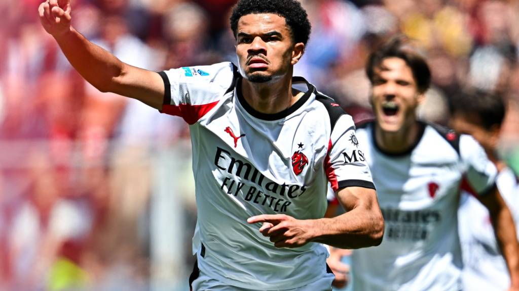 Zachary Athekame erzielt beim 2:1-Sieg der AC Milan in Genoa den zweiten Mailänder Treffer