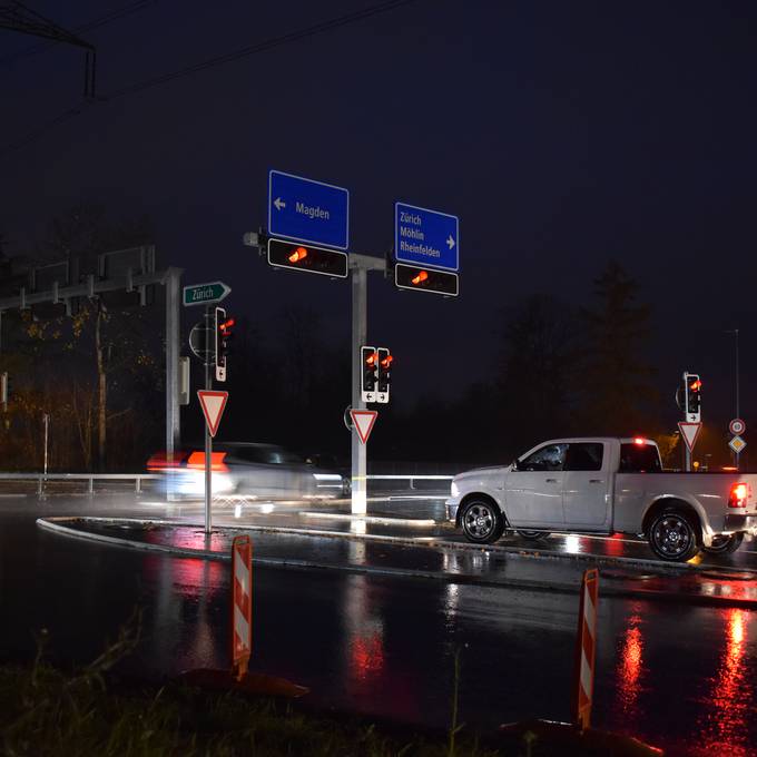 Ärger über neue Ampel-Anlage in Rheinfelden Ost spaltet Autofahrer