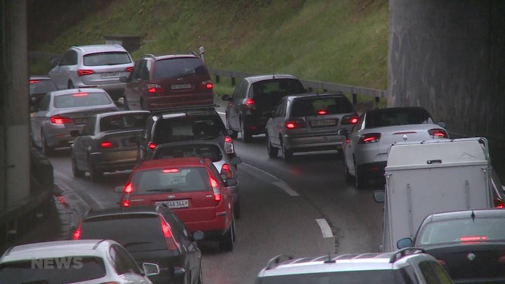 Mit Pannenstreifen-Nutzung den Stau auf Autobahn A6 lösen