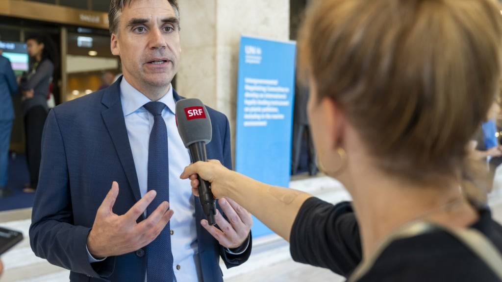 Der Schweizer Umweltbotschafter Felix Wertli im August dieses Jahrs an einer Konferenz zu Plastikverschmutzung in Genf. (Archivbild)