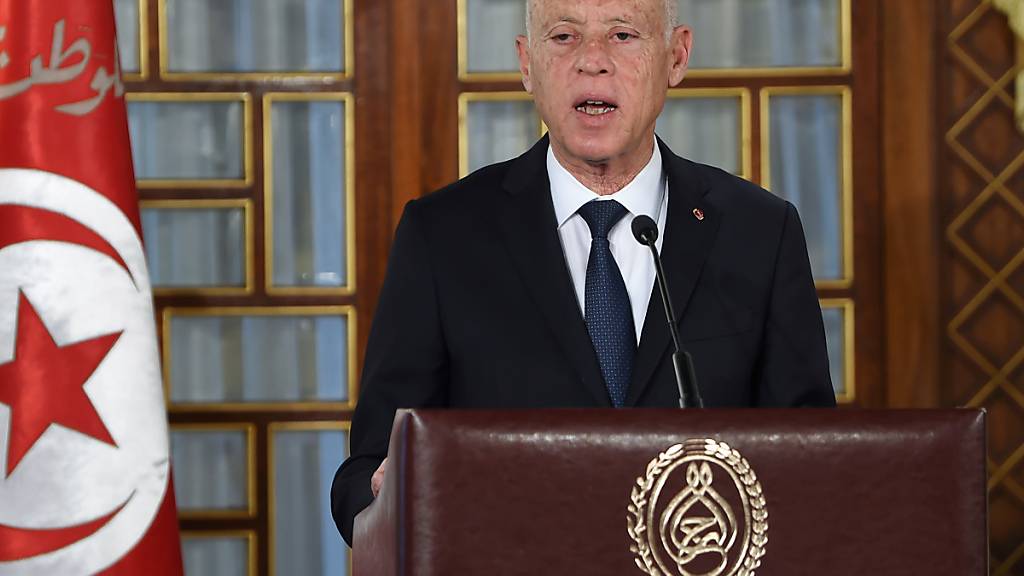 Tunesischer Präsident verlängert Suspendierung des Parlaments