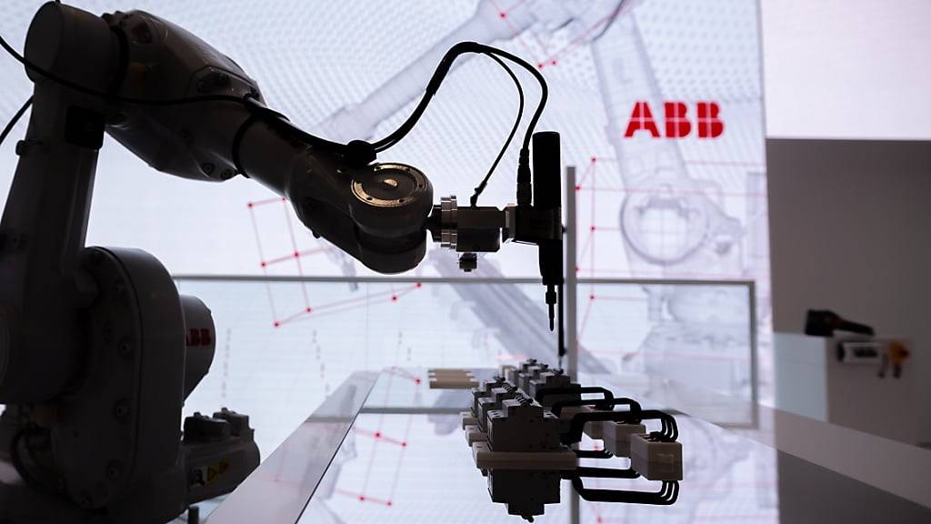 ABB hat im ersten Halbjahr 2023 Umsatz und Gewinn deutlich gesteigert und in der Folge auch die Prognosen angepasst. (Archivbild)