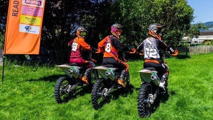 Dreck, Lärm und Töff: Die Zünd-Schwestern leben Motocross