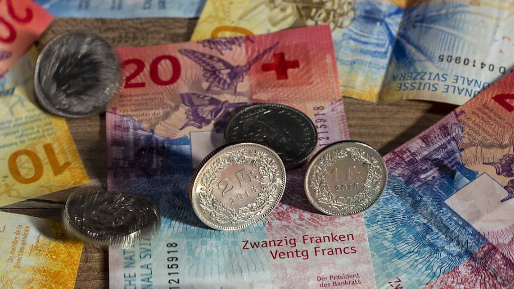 Die SVP-Fraktion des Ausserrhoder Kantonsrats fordert für 2022 eine Steuersenkung. (Symbolbild)