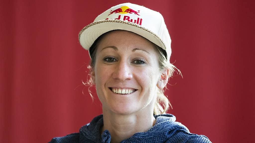 Streckenrekord beim Saisonauftakt: Die Solothurner Triathletin Daniela Ryf gewinnt in Dubai mit grossem Vorsprung.