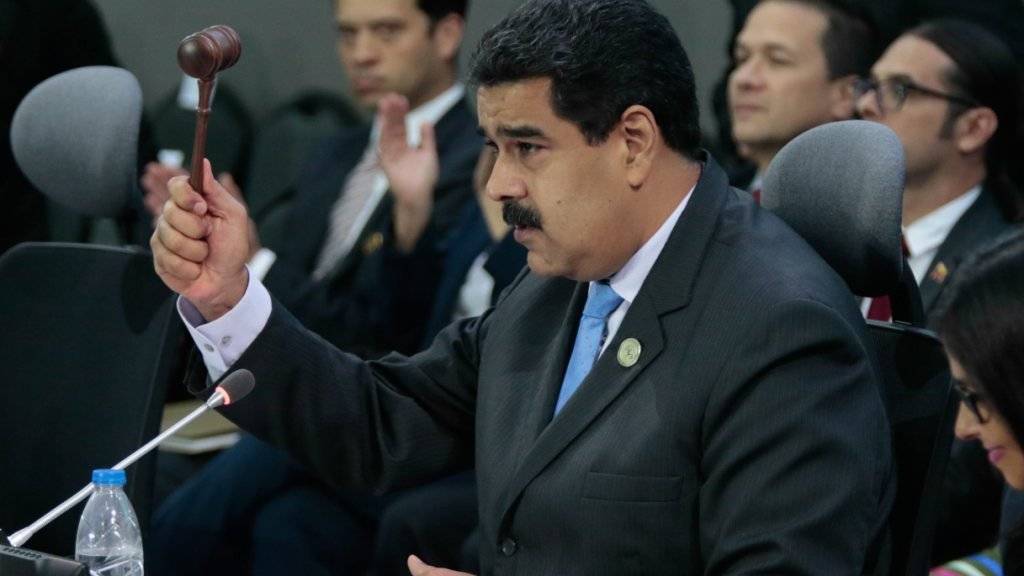 Stabilisierung des Ölmarktes: Venezuelas Präsident Nicolas Maduro an einem Treffen der nicht in der Opec organisierten Ölproduzenten.