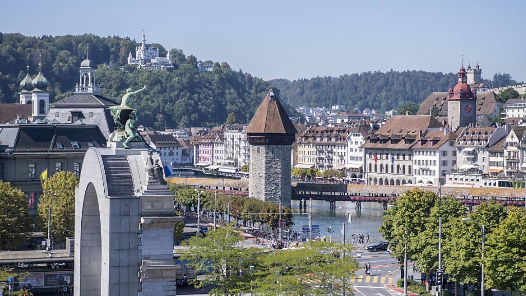 Die Stadt Luzern verzeichnet steigende Steuererträge von juristischen Personen. (Archivbild)