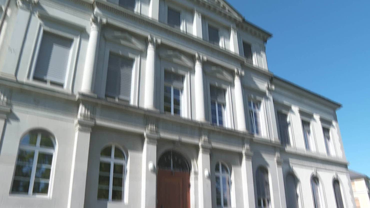 Corona in Klassen: St.Galler Schulen sind Hände gebunden | TVO Online