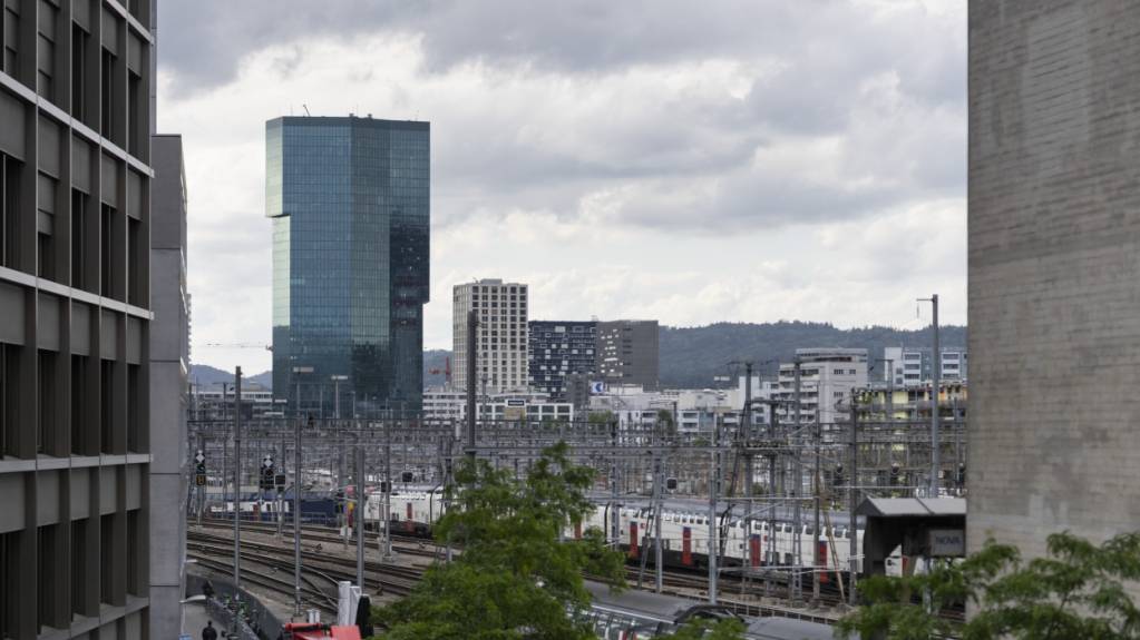Die Stadtzürcher Stimmberechtigten werden an die Urne gebeten: Drei Parteien ergreifen das Referendum gegen die neuen Hochhausrichtlinien. (Symbolbild)