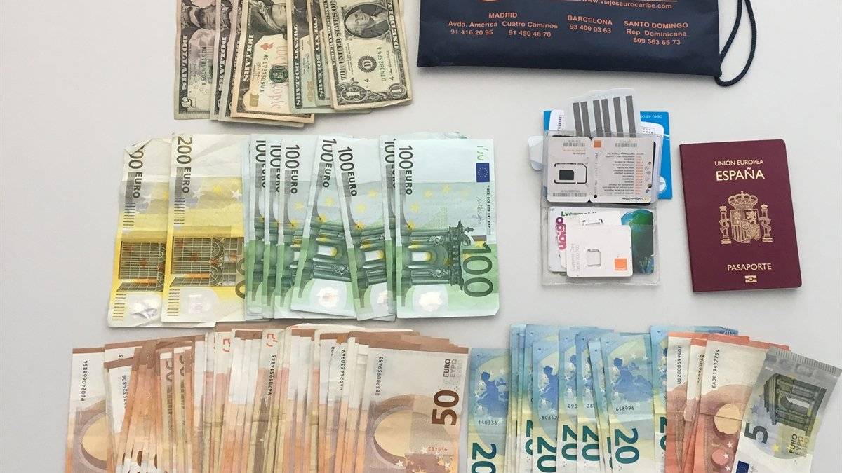 20'000 Franken Bargeld und einige Gramm Kokain hat die Polizei bei dem Täter gefunden.