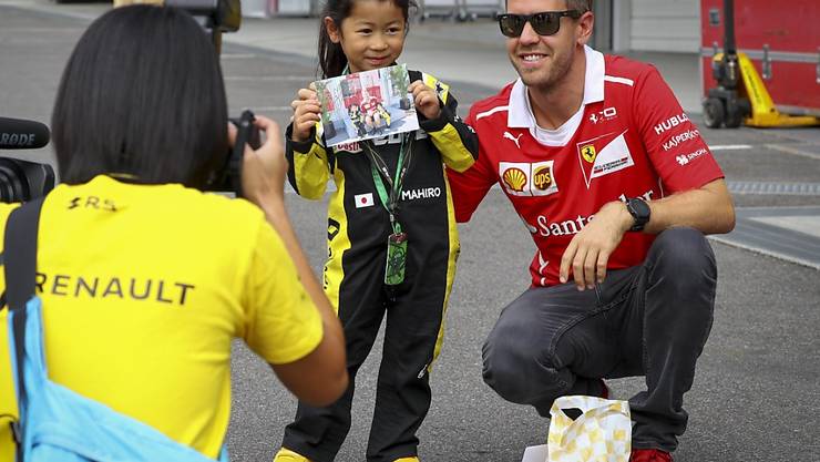 Vettel mit Bestzeit - viel Regen am Nachmittag ...