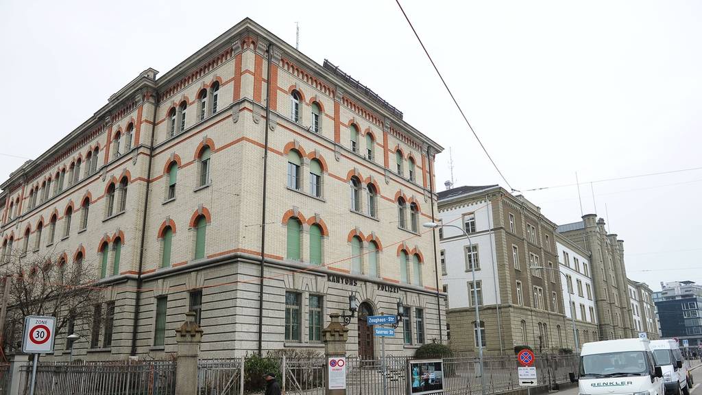 Ehemalige Polizeikaserne in Zürich wird zur Asylunterkunft