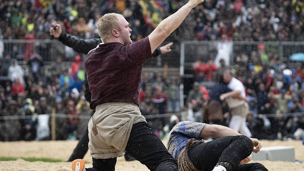 Fabio Hiltbrunner überrascht am Jubiläumsfest alle