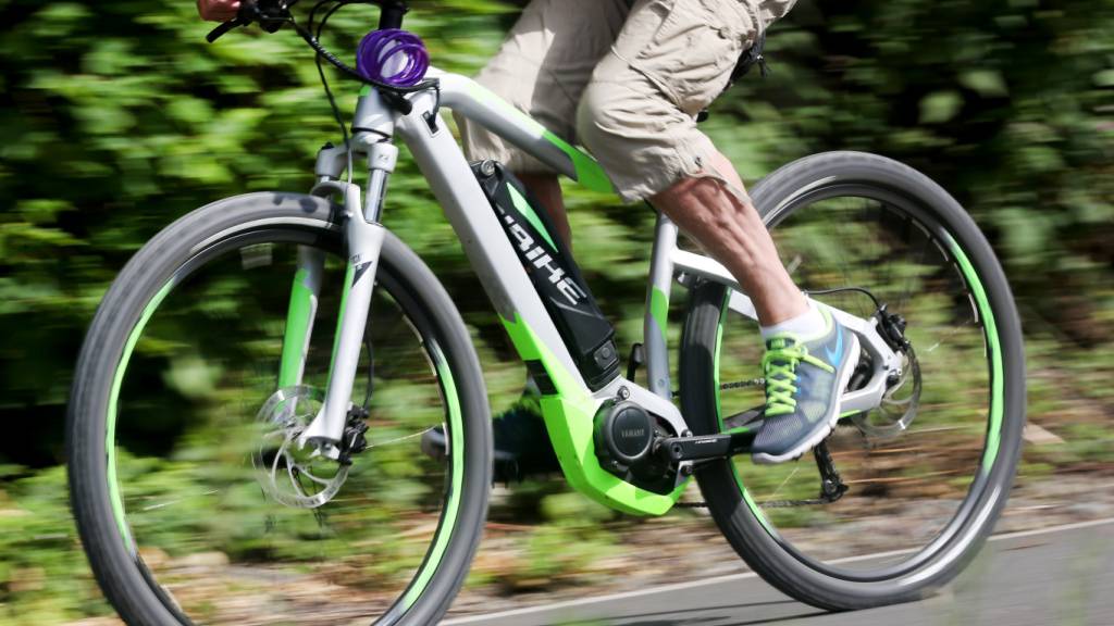 Ein E-Bike-Fahrer verletzte sich bei einem Sturz in St. Gallen. (Symbolbild)