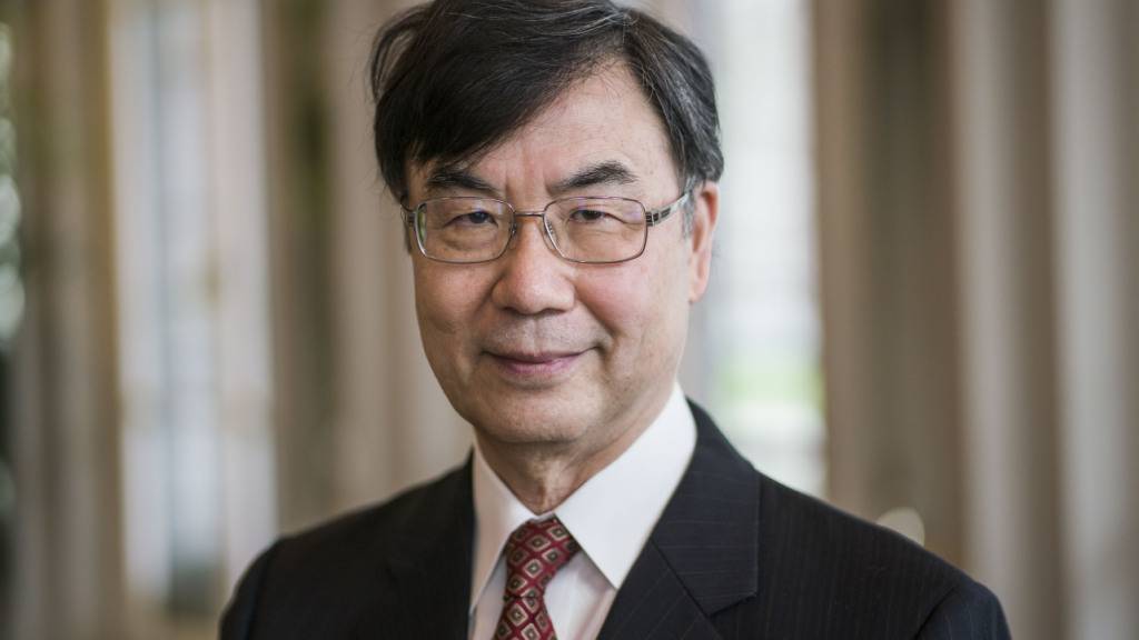 ARCHIV - Der Nobelpreis für Medizin geht in diesem Jahr unter anderem an den japanischen Immunologen Shimon Sakaguchi. Foto: Frank Rumpenhorst/dpa