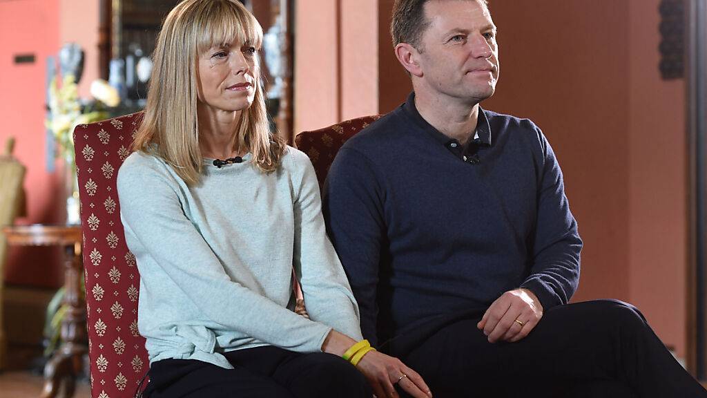ARCHIV - Kate und Gerry McCann geben der BBC ein Interview zum Verschwinden ihrer Tochter Madeleine. (Archivbild) Foto: Joe Giddens/PA Wire/dpa