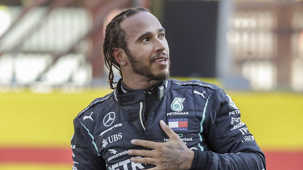 Bleibt Mercedes wie erwartet treu: Lewis Hamilton