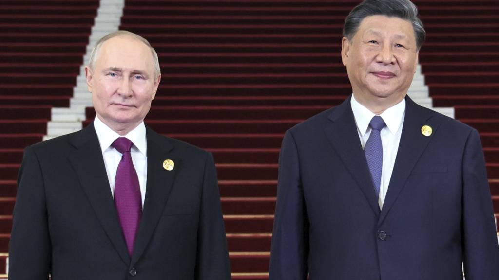 ARCHIV - Putin reist heute zu einem Staatsbesuch nach China. Foto: Sergey Savostyanov/Pool Sputnik Kremlin/AP/dpa
