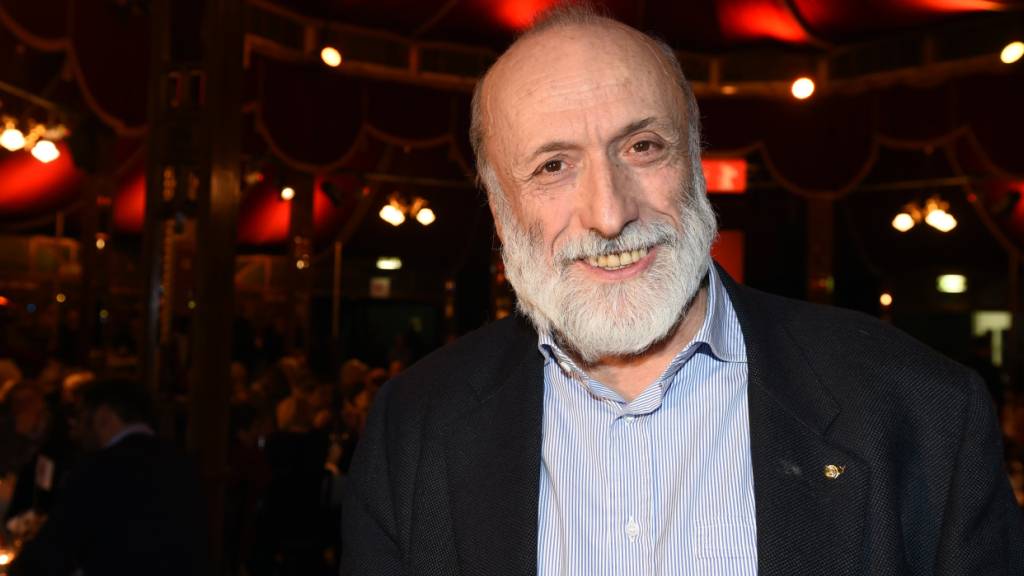 ARCHIV - Der italienische Food-Aktivist und «Slow Food»-Gründer Carlo Petrini ist im Alter von 76 Jahren gestorben. Foto: Jens Kalaene/dpa