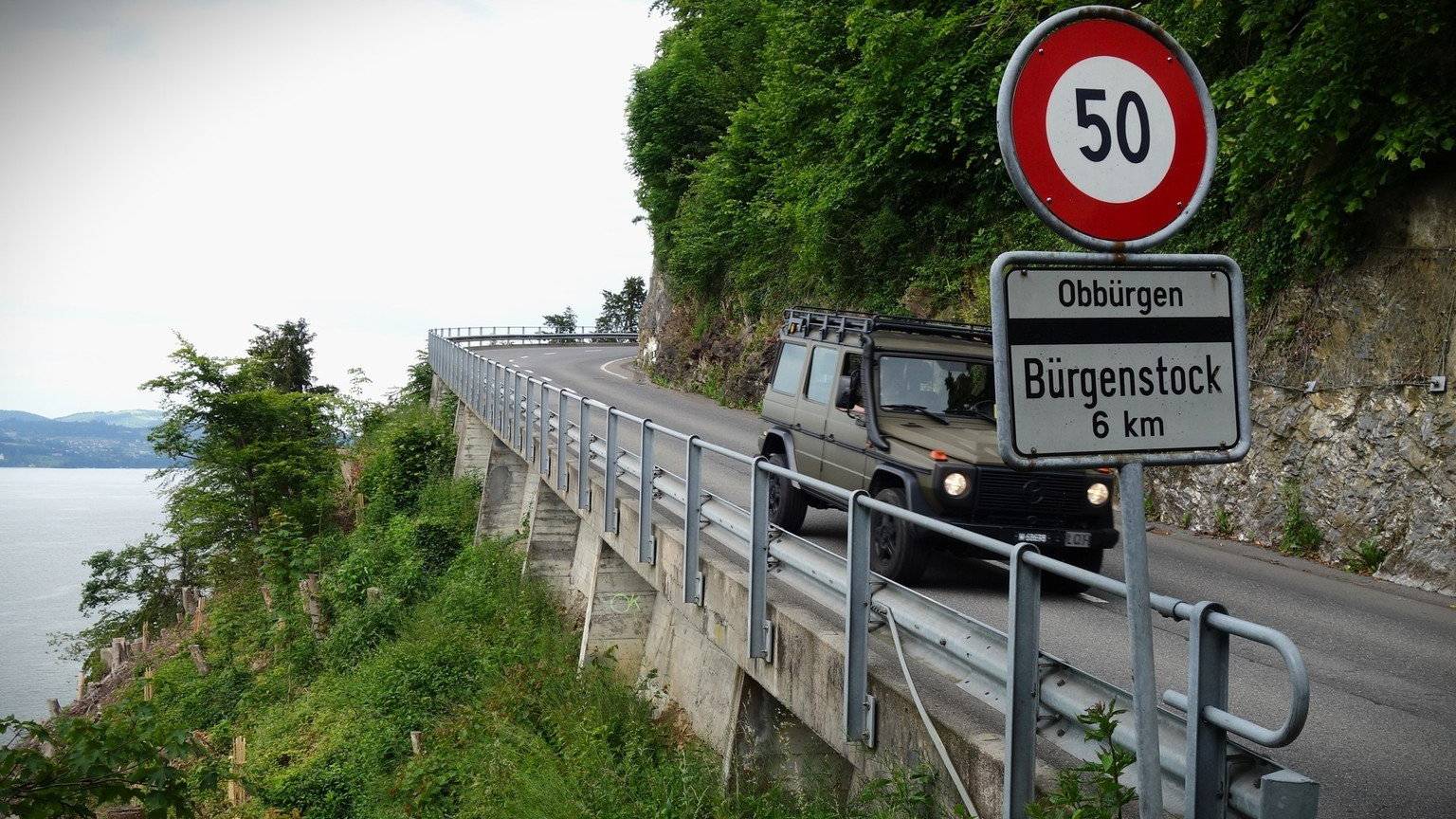 Nur zwei Strassen führen auf den Bürgenstock. Eine davon über Stansstad und Obbürgen.