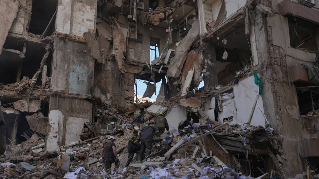 Nach massiven israelischen Angriffen in der libanesischen Hauptstadt Beirut sind 203 Menschen getöten worden. Mehr als Tausend wurden verletzt.