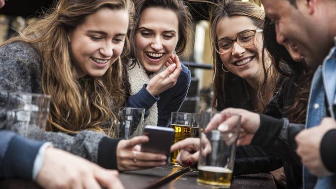 Hilft Alkohol bei Fremdsprachen?