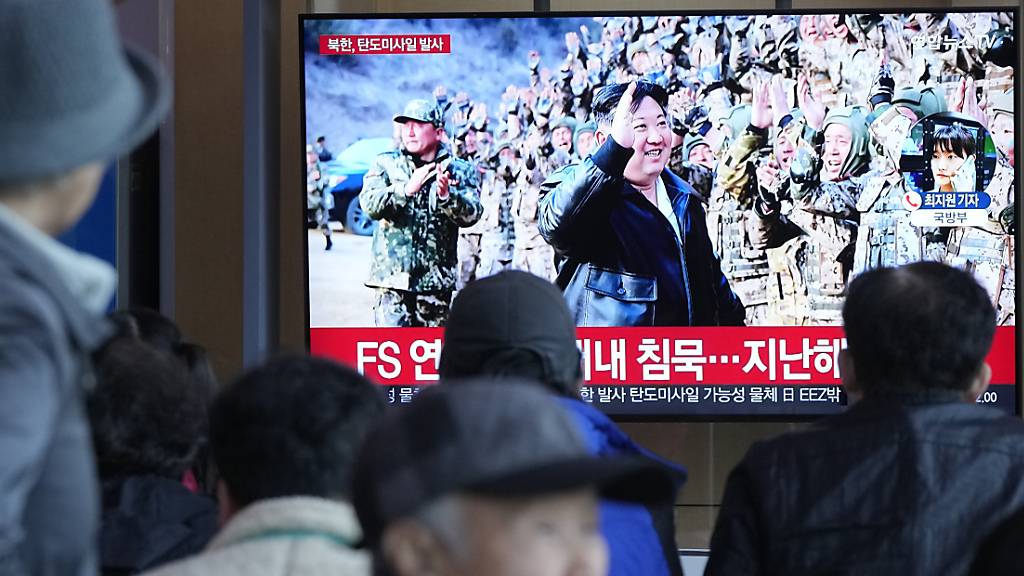 Südkoreas Militär: Nordkorea feuert mehrere Raketen ab