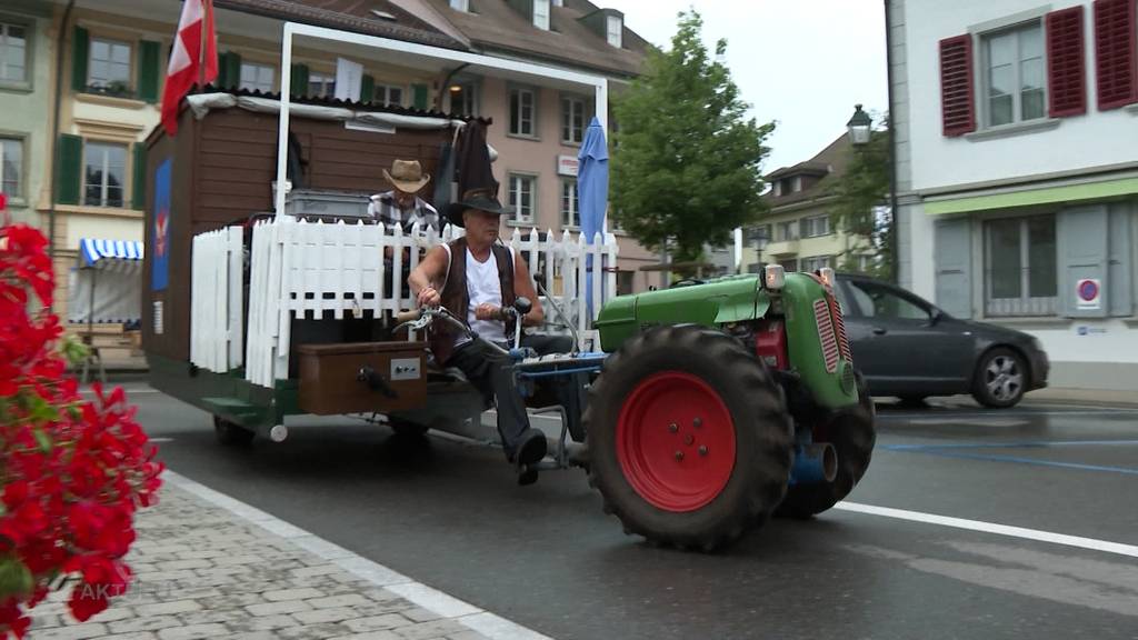 Kleine «Trucker»: Zwei Solothurner tuckern mit Einachser nach Interlaken