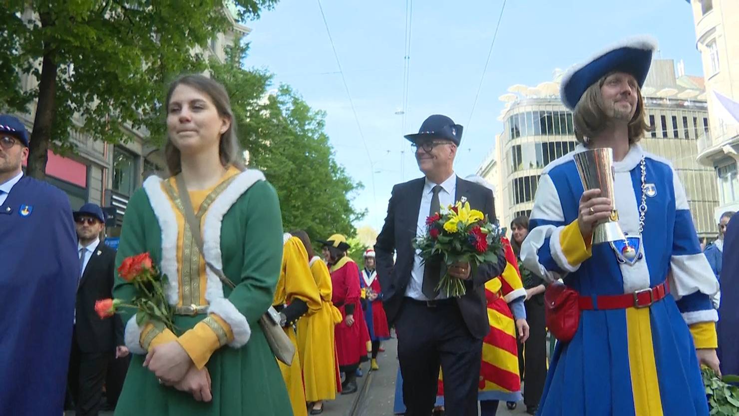 Gleich vier Bundesräte sind beim Sechseläuten mit dabei | TeleZüri