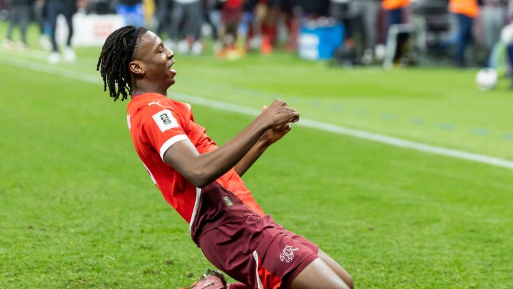 Johan Manzambi steht gegen Kosovo erstmals in einem Pflichtspiel der Schweizer Nationalmannschaft in der Startaufstellung