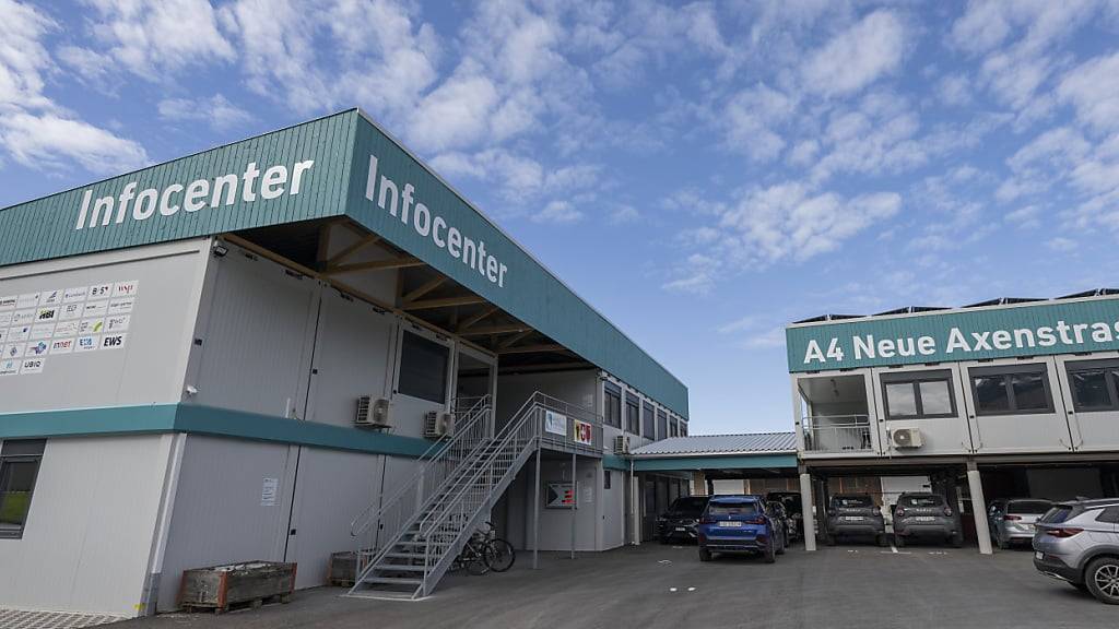 Beim Nordportal der neuen Axenstrasse in Ingenbohl ist ein Infocenter für die Bevölkerung entstanden.