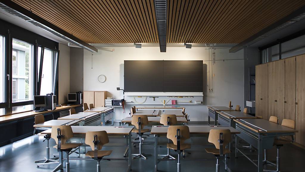 Die Schulen Kriens brauchen künftig mehr Schulraum. Auf dem Bild ein Klassenzimmer des Schulhauses Grossfeld in Kriens.
