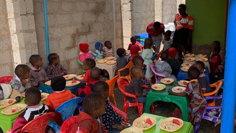 Freiwilligenprojekt Tansania Mittagstisch