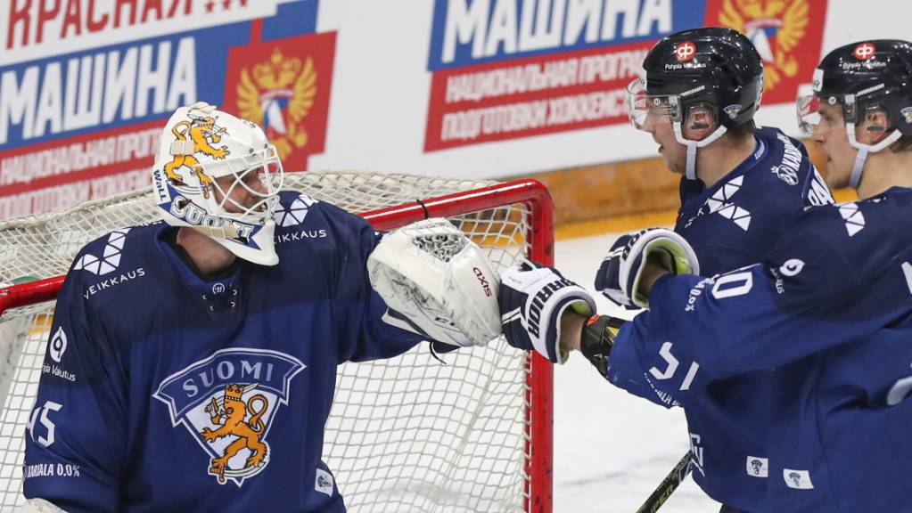 Titelhalter Finnland startet mit einem 2:1-Erfolg über die USA in die Eishockey-WM.