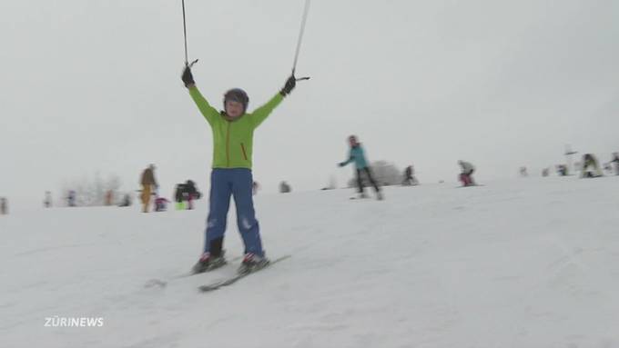 Endlich Saisonstart: Schneespass beim Skilift Ghöch in Bäretswil