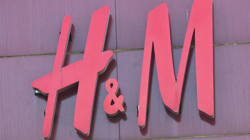 H&M stoppt Ledereinfuhr aus Brasilien. (Archiv)