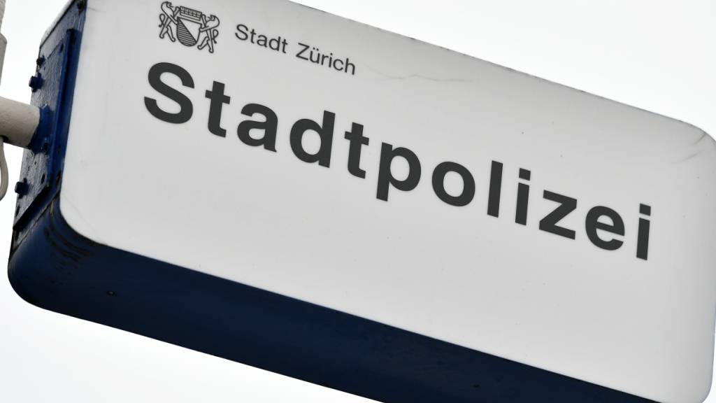 Wieso die E-Trottinettfahrerin stürzte, war am Sonntag noch unbekannt. (Archivbild)