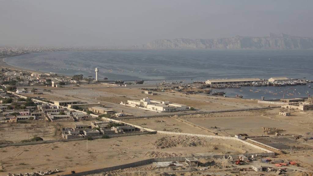 ARCHIV - Blick am 03.10.2017 über das Fischerstädtchen Gwadar in Baluchistan (Pakistan). Foto: Christine-Felice Röhrs/dpa