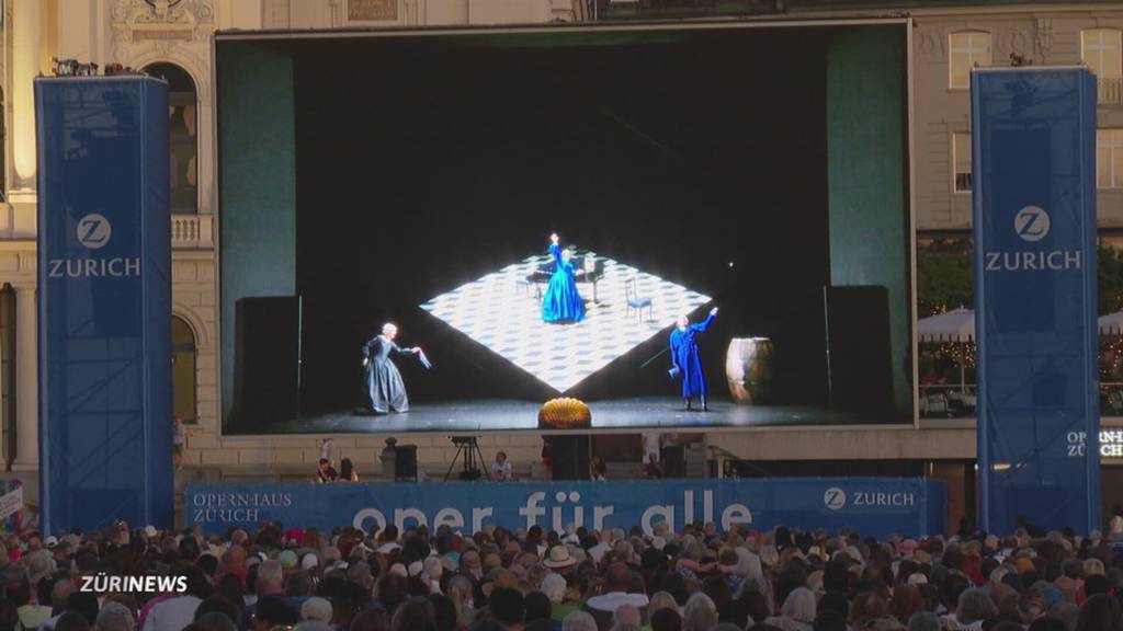 Oper für alle: 14'000 machen’s sich mit Sessel und Liegestuhl gemütlich