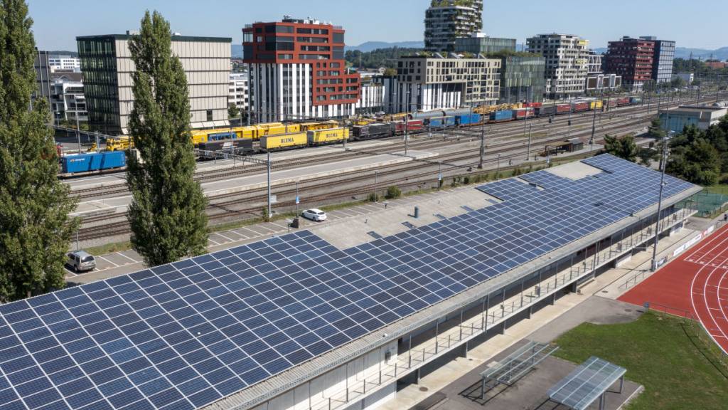 Der Ökihof Rotkreuz soll zügeln und Platz machen für ein neues Sportgebäude. (Archivaufnahme)