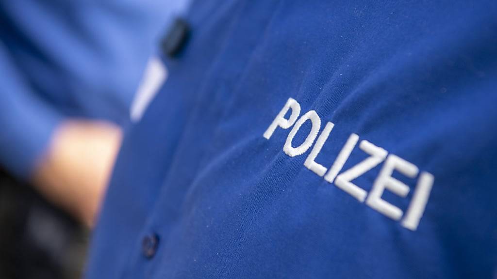 Zürcher Gemeindepolizist wird wegen «zu viel Plappern» verurteilt