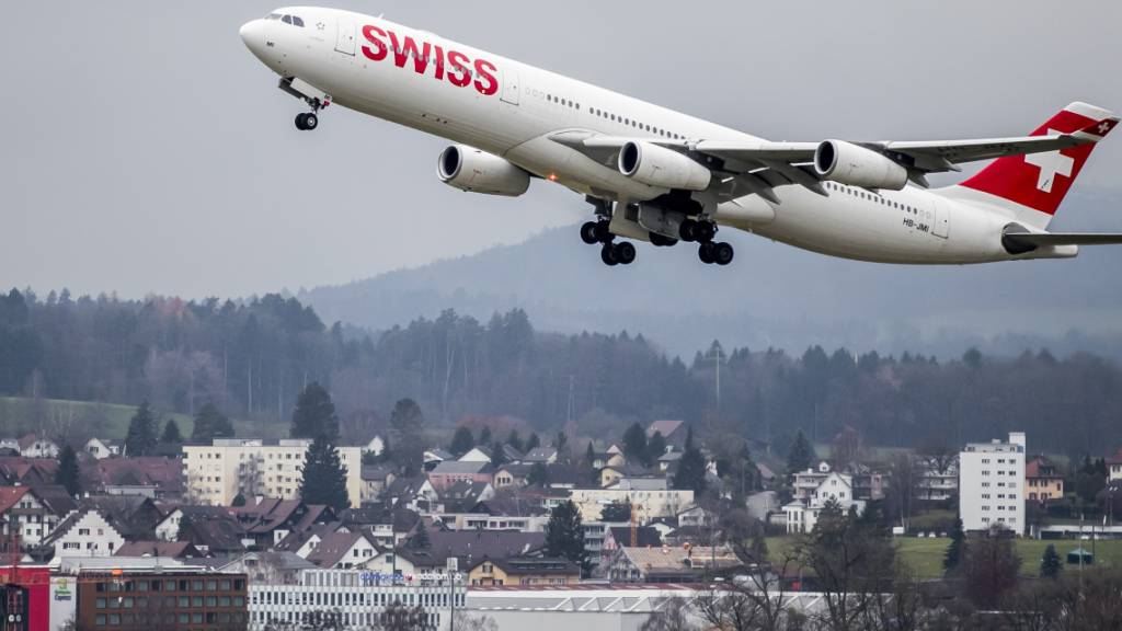 In der Osterwoche sind fast 2700 Flüge ab Zürich gestartet. (Archiv)
