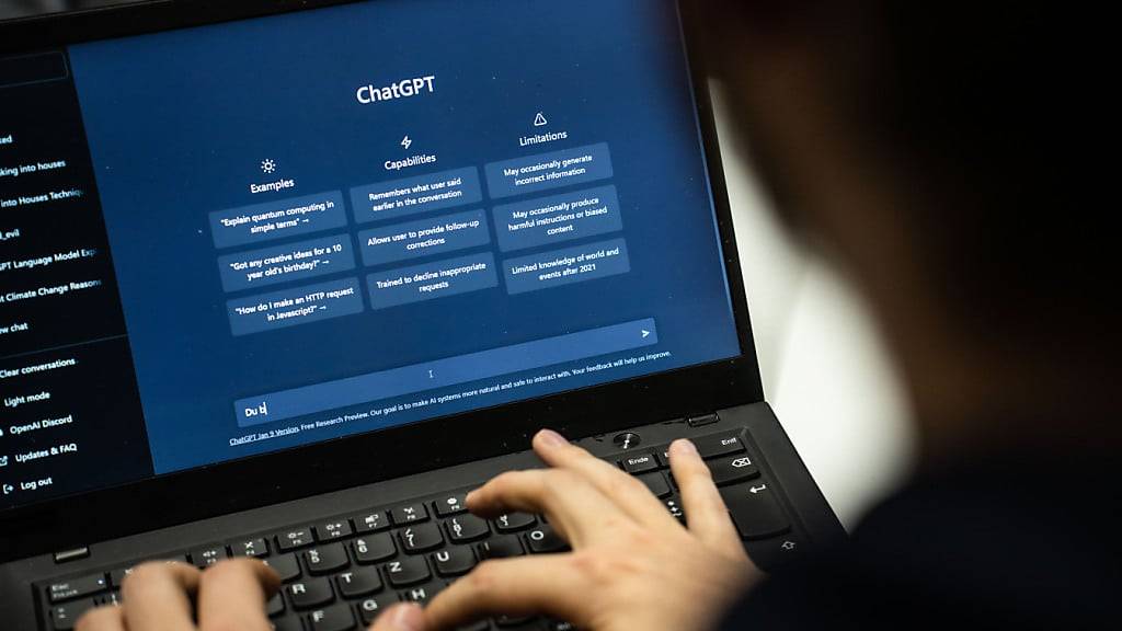 Texte, die mit KI-Textprogrammen geschrieben wurden, hinken bei ihrer Einzigartigkeit hinterher. (Archivbild)