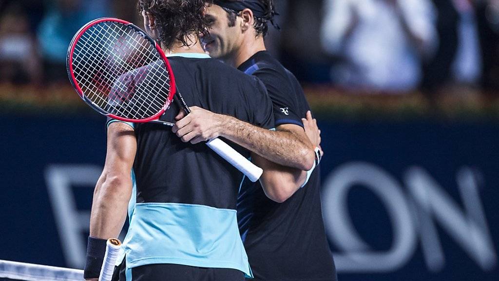 Roger Federer freut sich nach dem Final in Basel