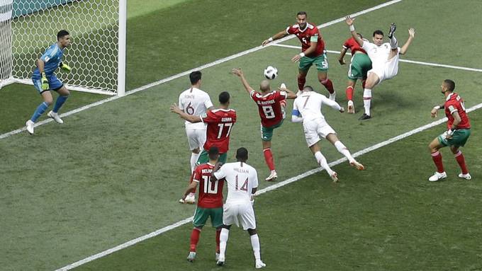 Viertes Tor von Ronaldo, Marokko out