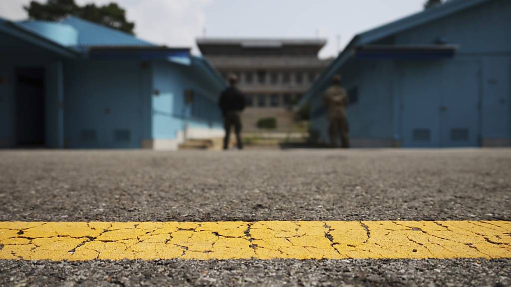 ARCHIV - Eine entmilitarisierte Zone trennt die beiden koreanischen Staaten. Foto: Kim Hong-Ji/Pool ReutersPool Reuters/AP