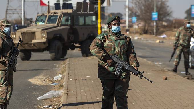 Südafrika mobilisiert weitere Soldaten zum Einsatz gegen Gewalt
